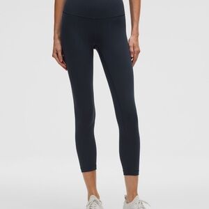 Wunder Train High-Rise Crop 23 Inch